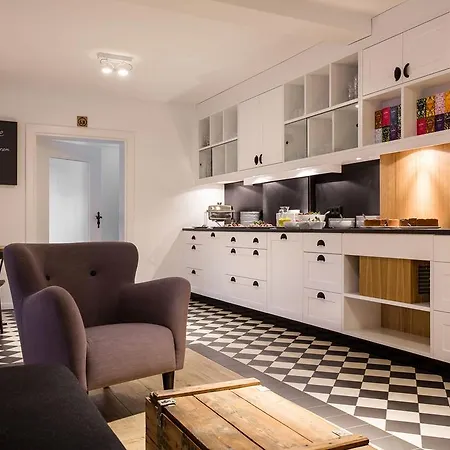 فندق Kubatzki سانكت بيتر اوردنغ