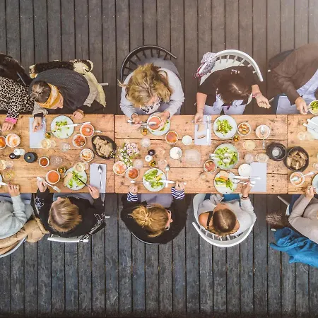 فندق Kubatzki سانكت بيتر اوردنغ